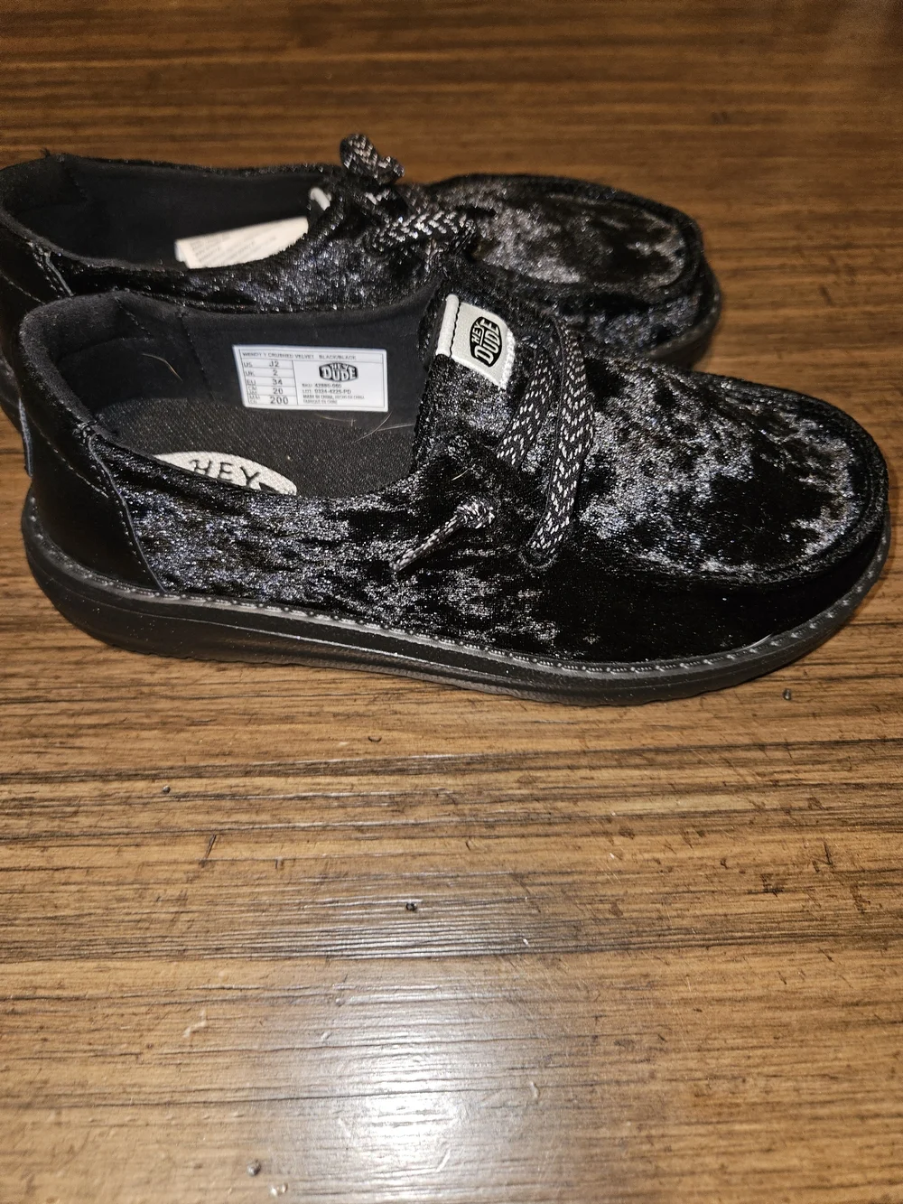 Hey Dude Kids Black Velvet-Effect Lace-Up Sneakers with Patterned Laces